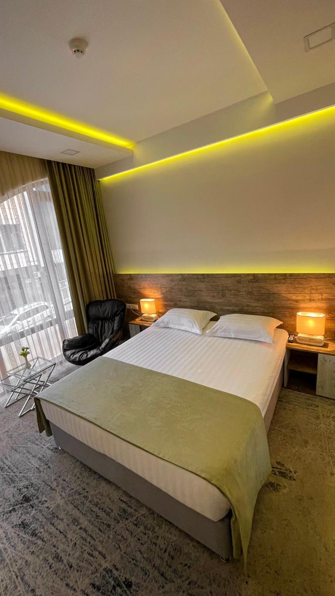 Rg Boutique Hotel エレバン エクステリア 写真